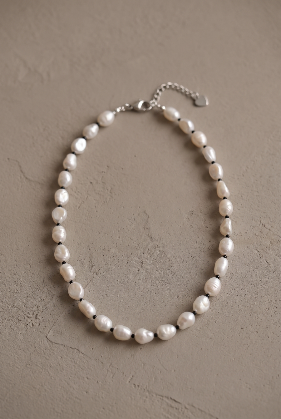 Baroque Pearl-Style Collar Necklace